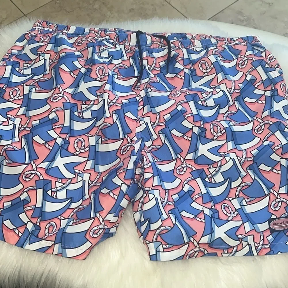 Vineyard Vines mens size large swim trunks swimsuit
